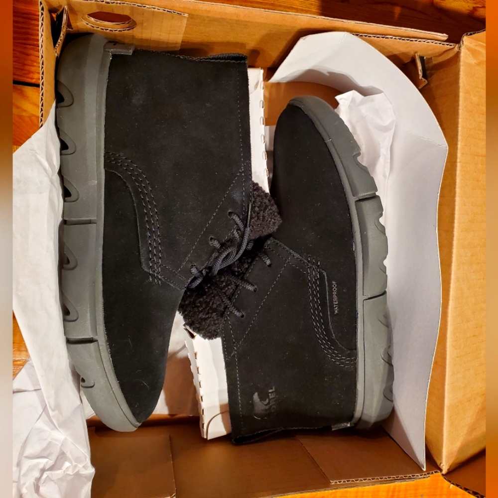 NWT Sorel Explorer Drift II WP booties